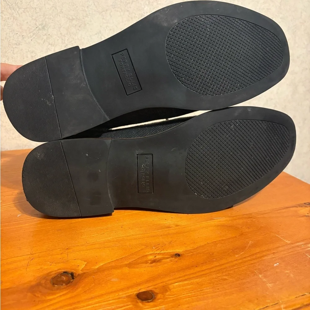 Perry Ellis stylish versatile